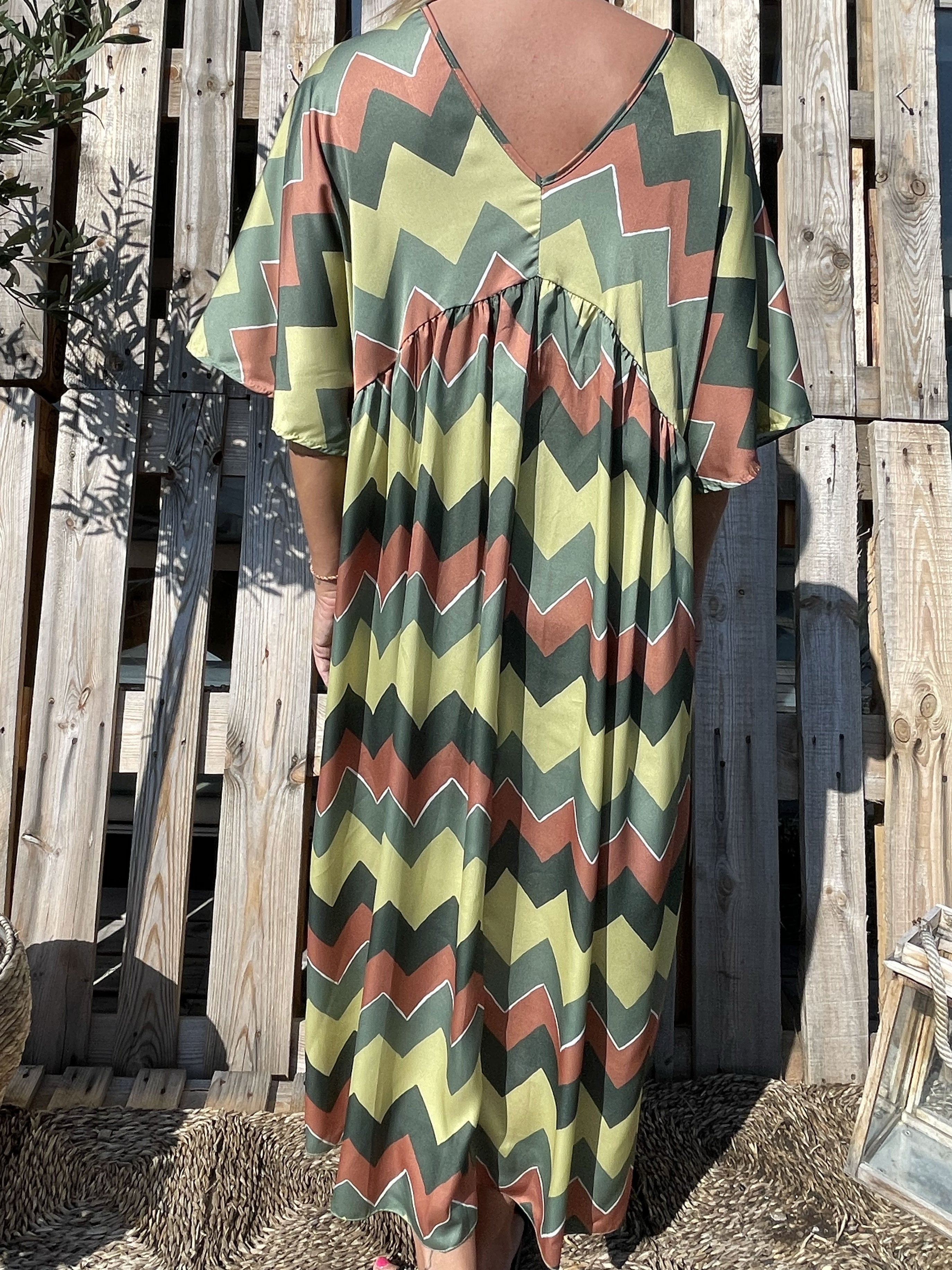 Johanna - Fin klänning med sicksackmönster